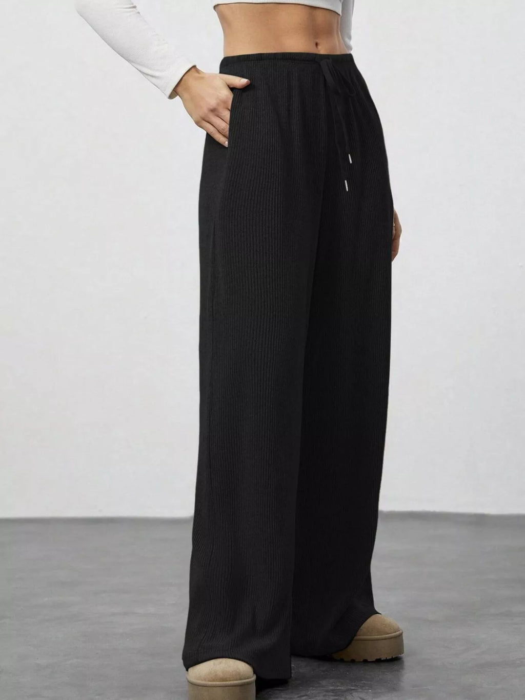 Relaxed Fit Wide Leg Pants (17)