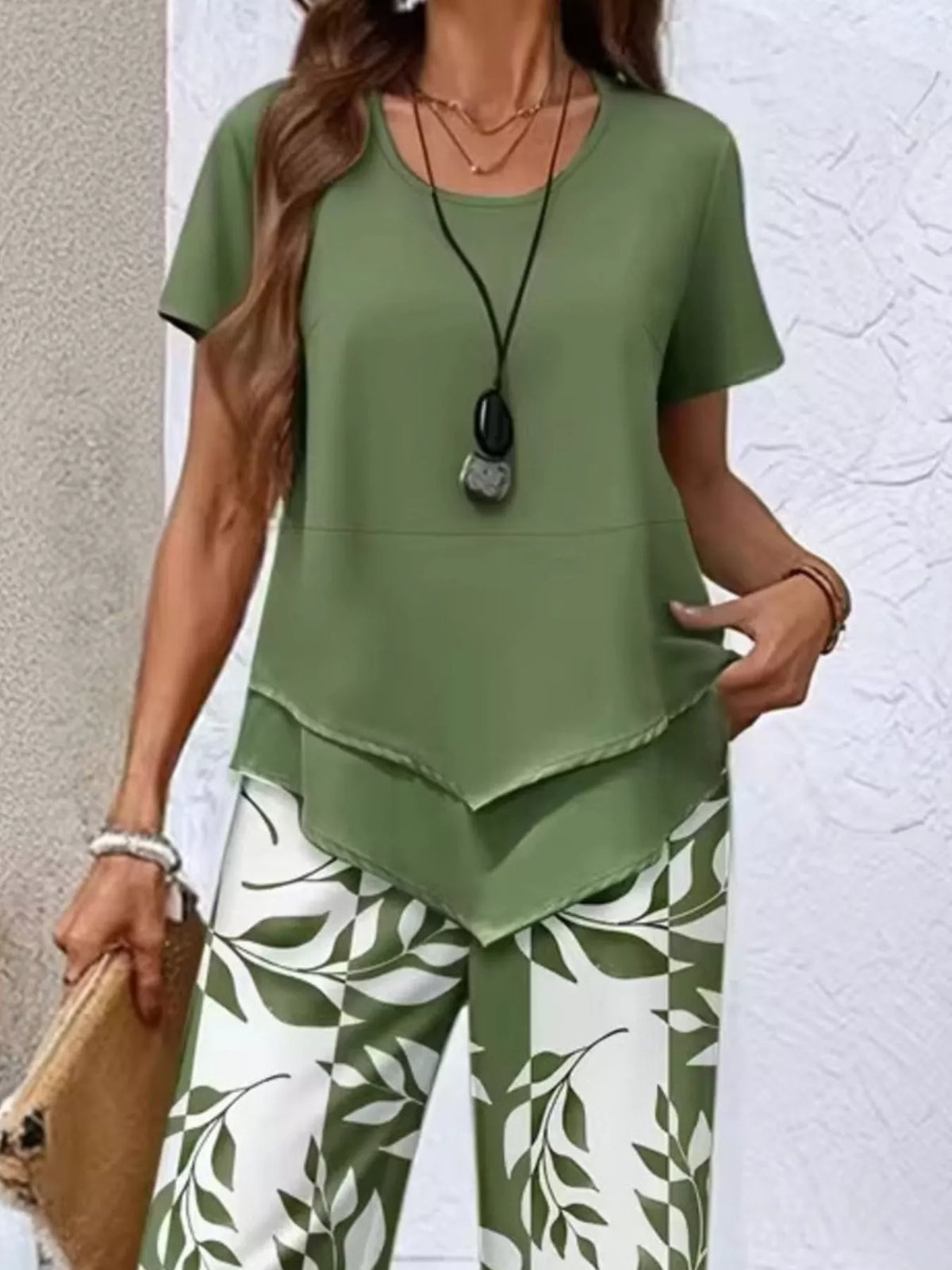 Layered Top Leaf Print Cropped Pants Set (4)