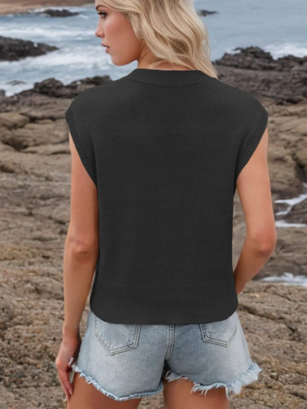 Ribbed Hem V-neck Sweater Vest (12)