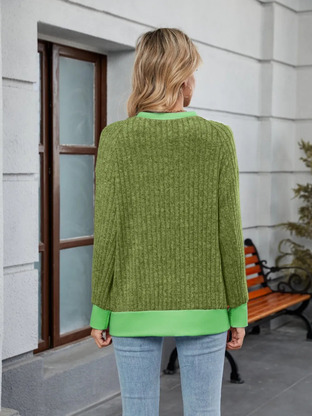 Contrast Trim Round Neck Long Sleeve T-shirt (3)