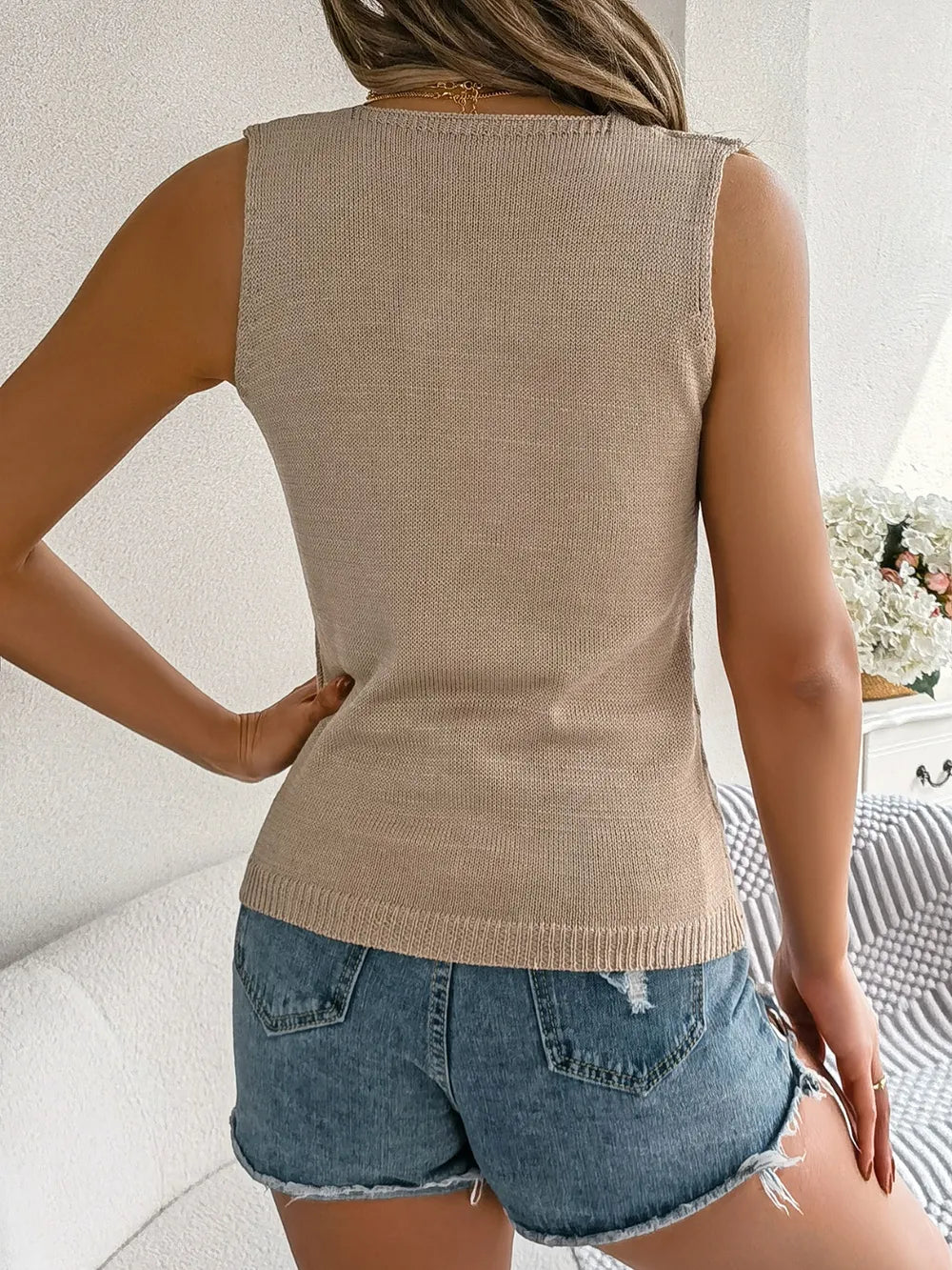 Openwork V-neck Knit Vest (17)