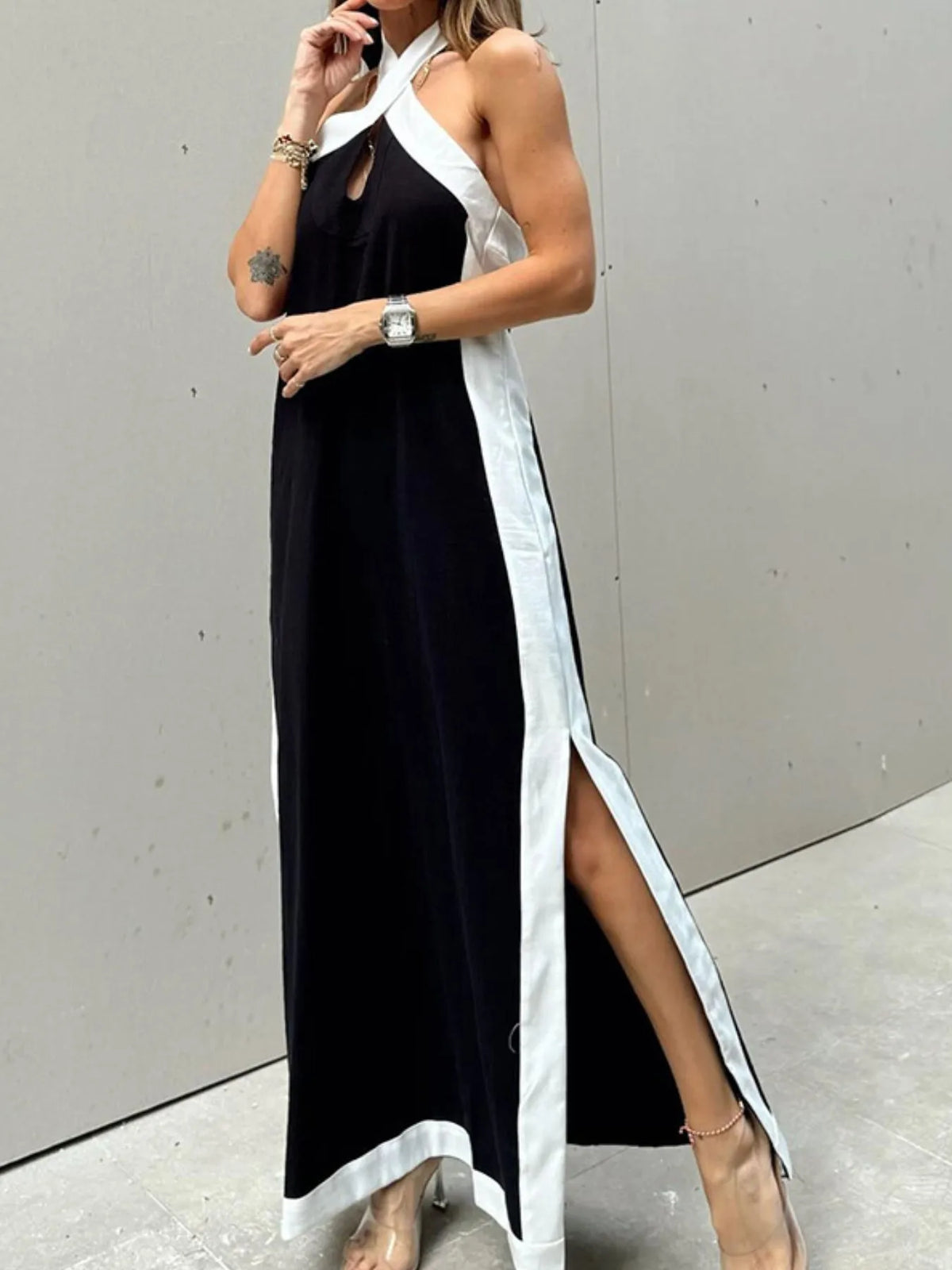 Contrast Halter Sleeveless Maxi Dress (9)
