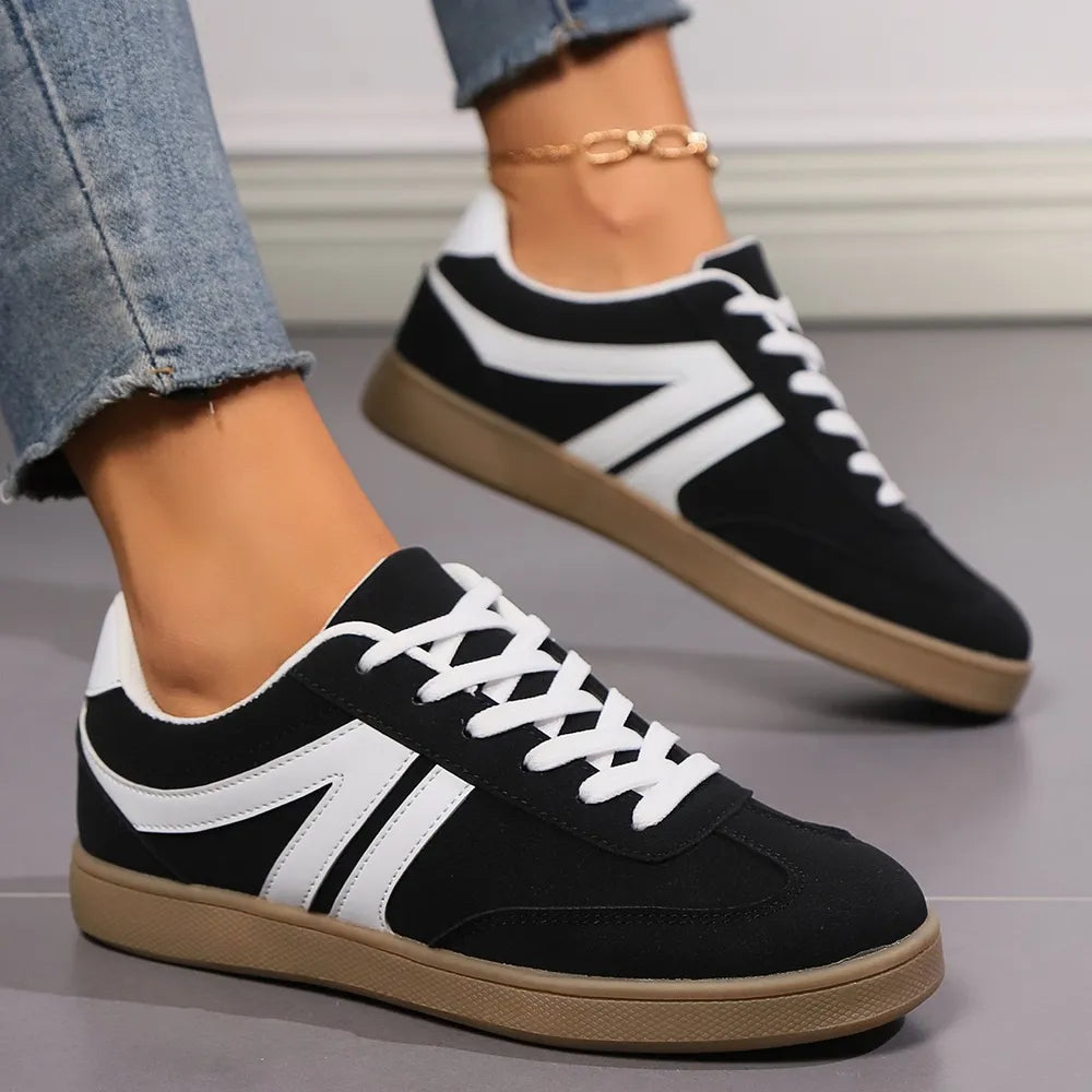 Lace Up Round Toe Flat Sneakers (4)
