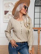 Cable-knit Round Neck Buttoned Sweater (4)