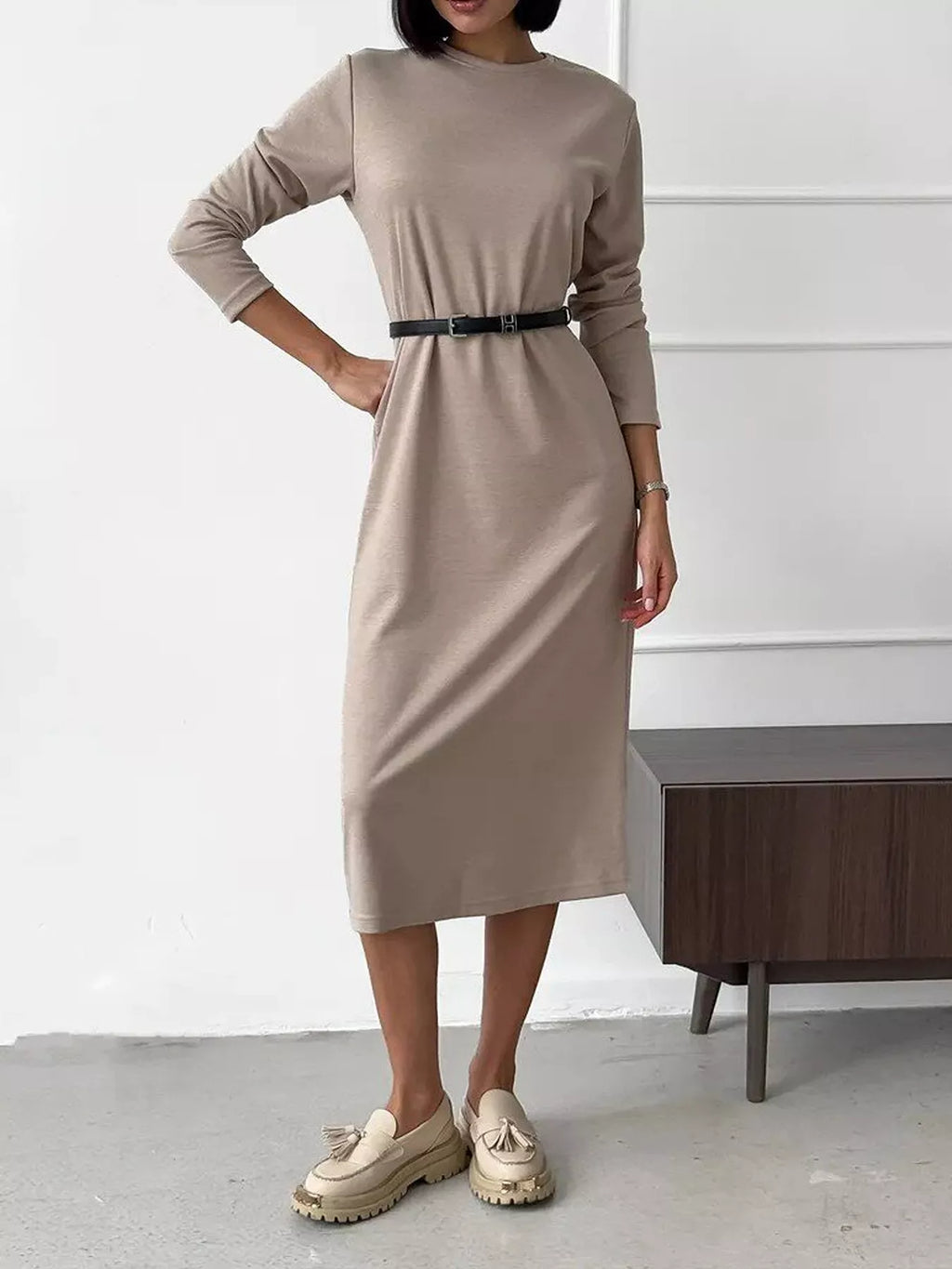 Round Neck Long-sleeve Midi Dress (13)