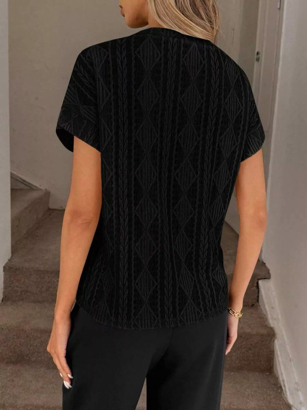 Diamond Pattern Round Neck Top (10)
