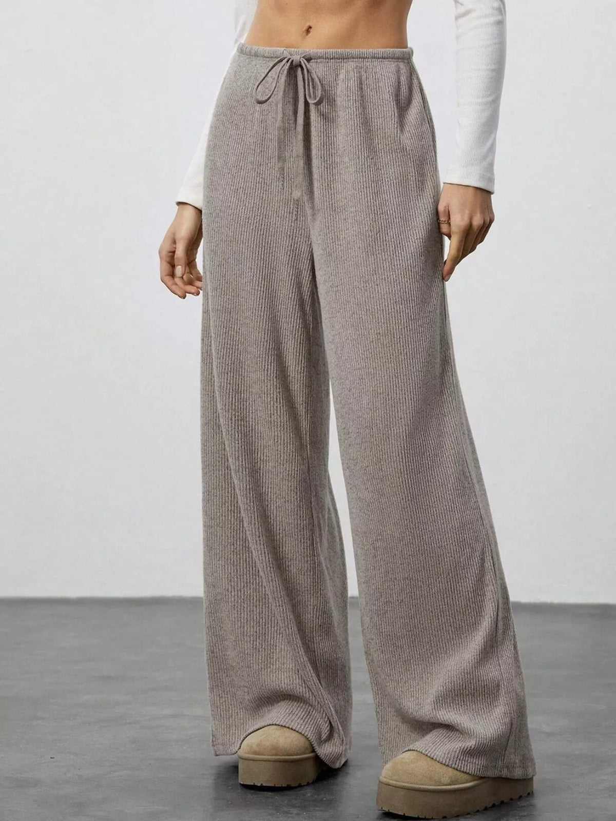 Relaxed Fit Wide Leg Pants (4)