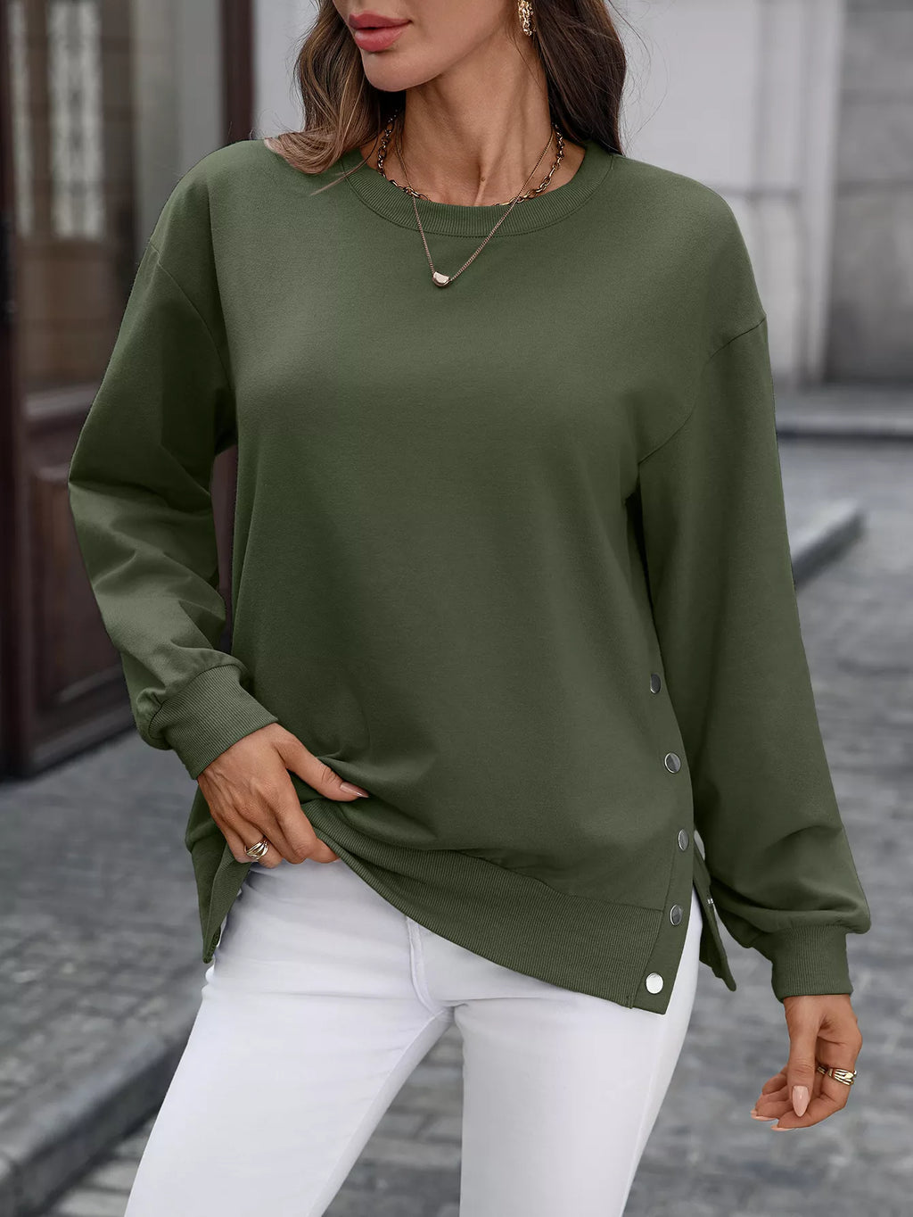 Side Snap Round Neck Sweatshirt (22)