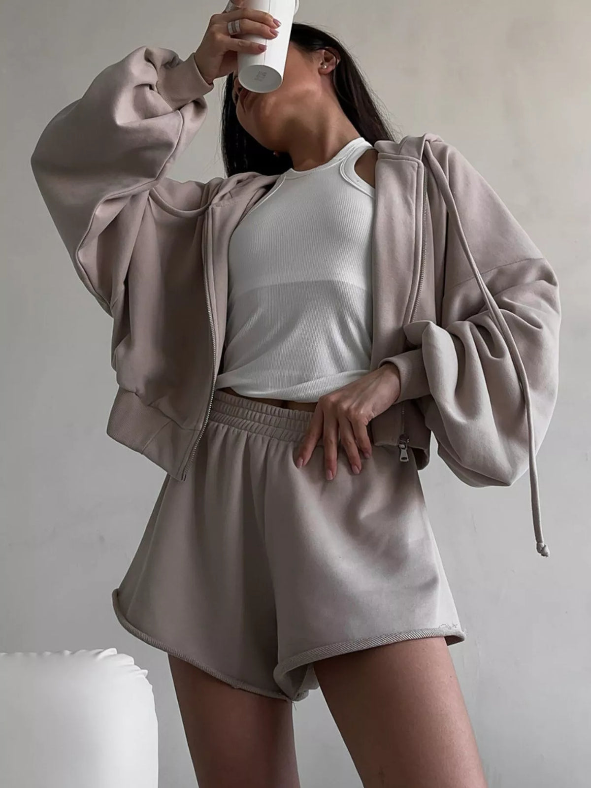 Oversized Zip-up Hoodie Shorts Set (23)