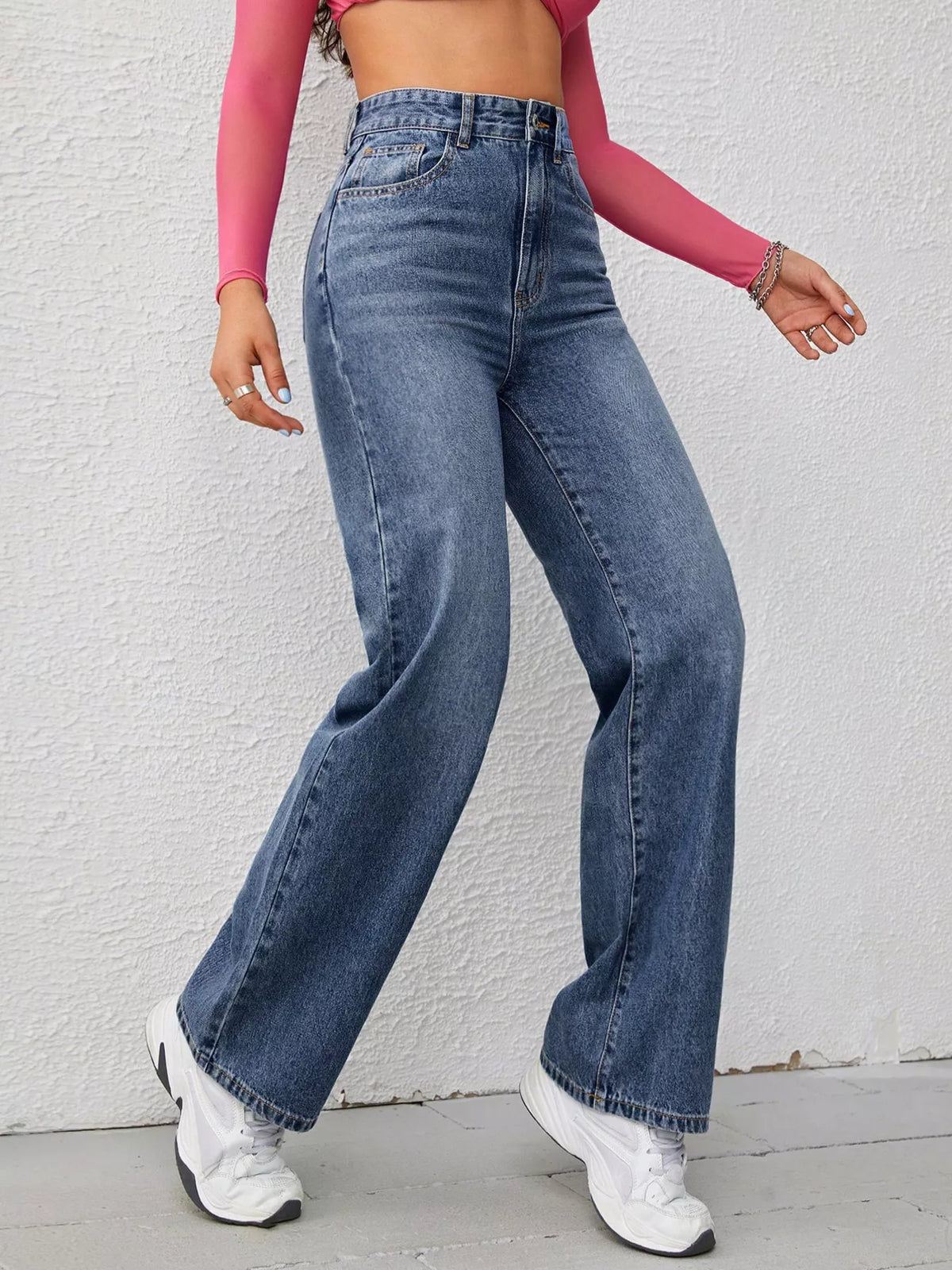 High-waisted Wide-leg Washed Jeans (2)