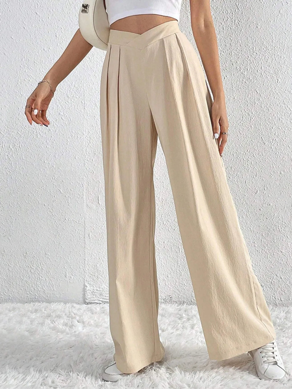 V-waisted Ruched Front Wide Leg Pants (7)