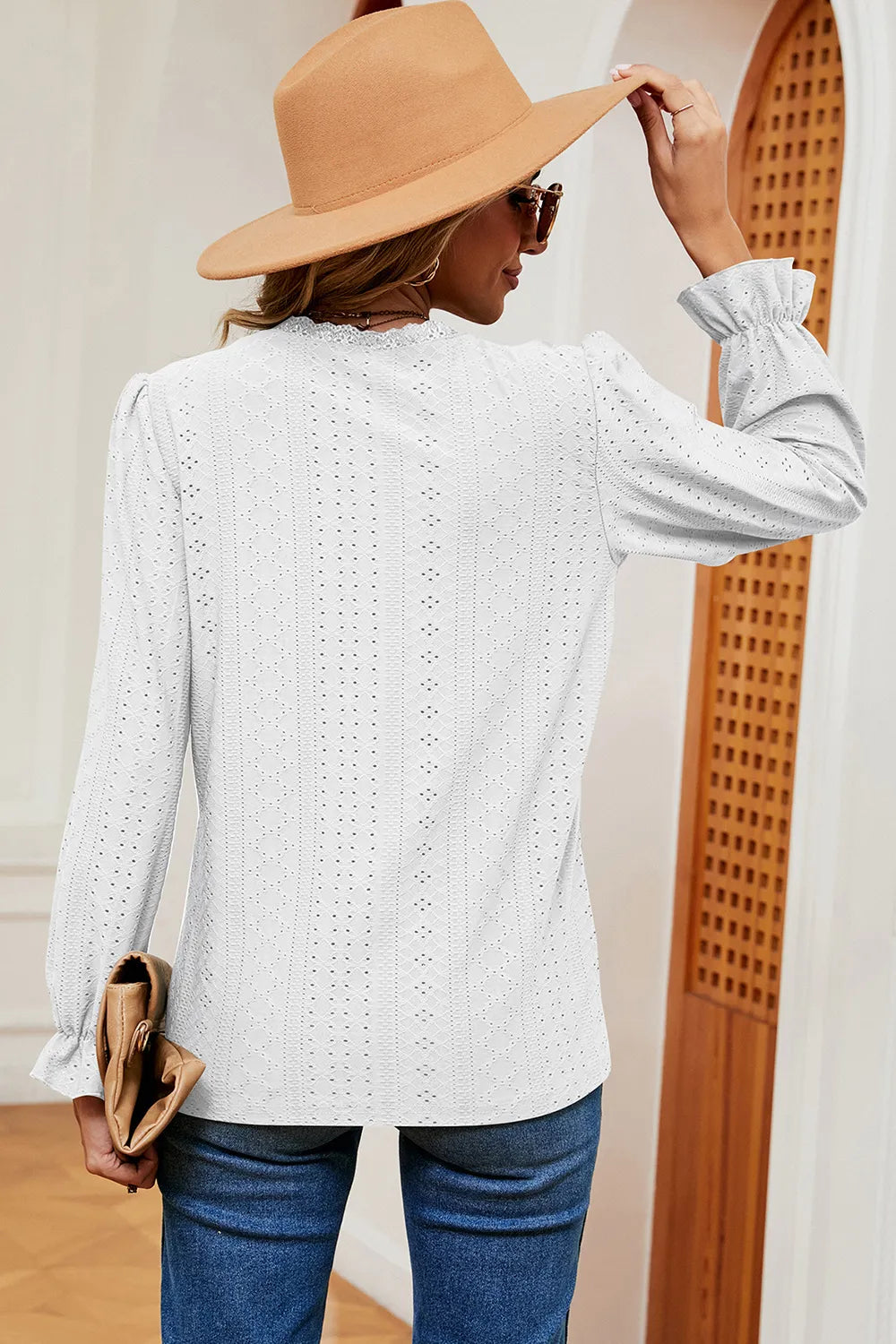 Eyelet V-neck Flounce Sleeve T-shirt (6)