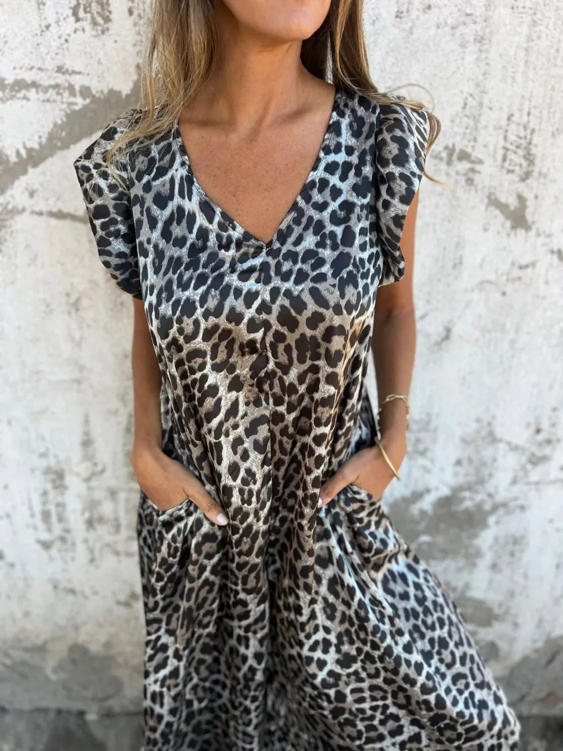 Full Size V-neck Cap Sleeve Wide Leg Jumpsuit Plus (11)