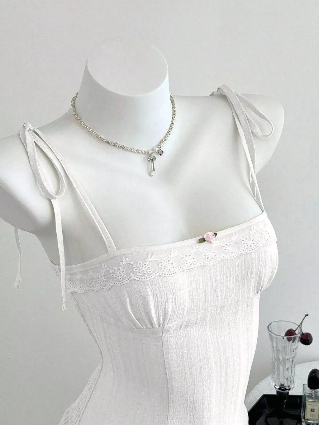 Lace-trimmed Tie Shoulder Cami (11)