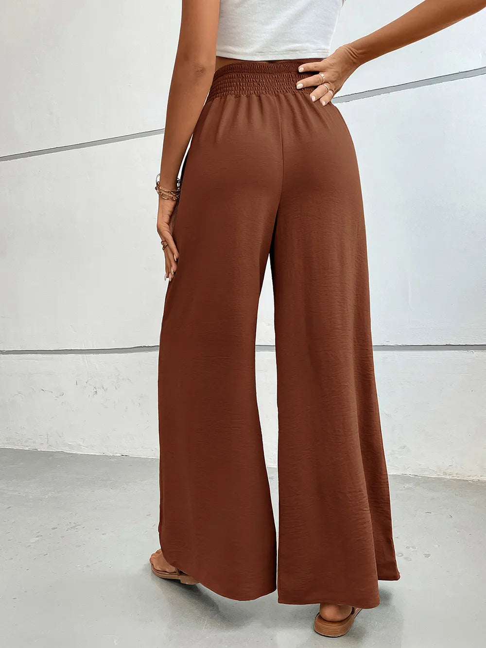 Wide Leg Pants Pockets (3)