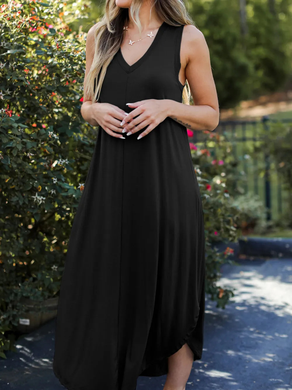 Full Size V-neck Midi Tank Dress (2)