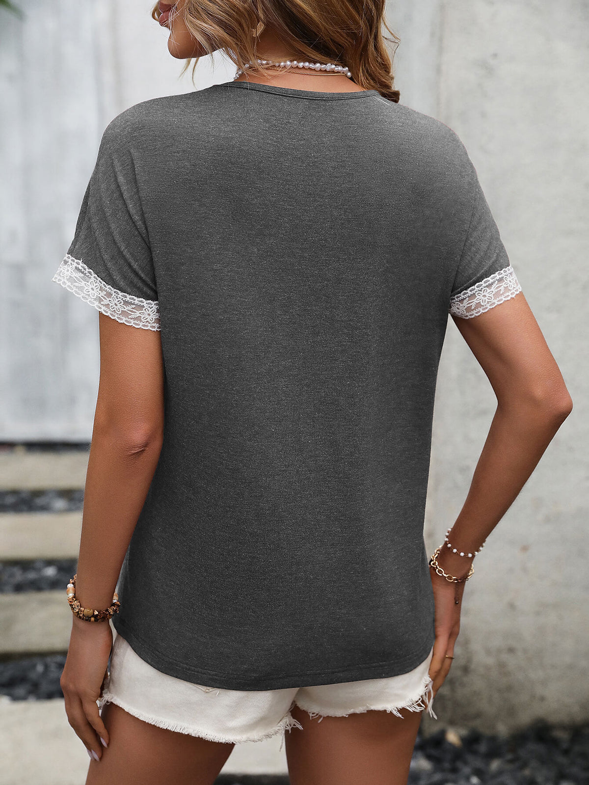 Contrast Round Neck Short Sleeve Tee (2)