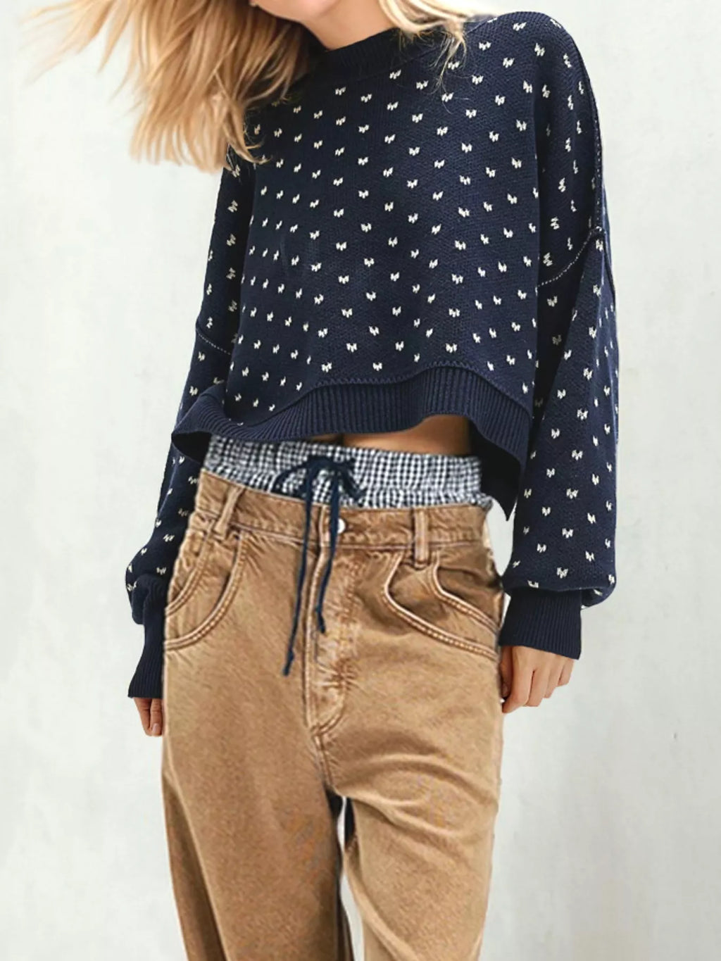 Heart-patterned Round Neck Sweater (5)