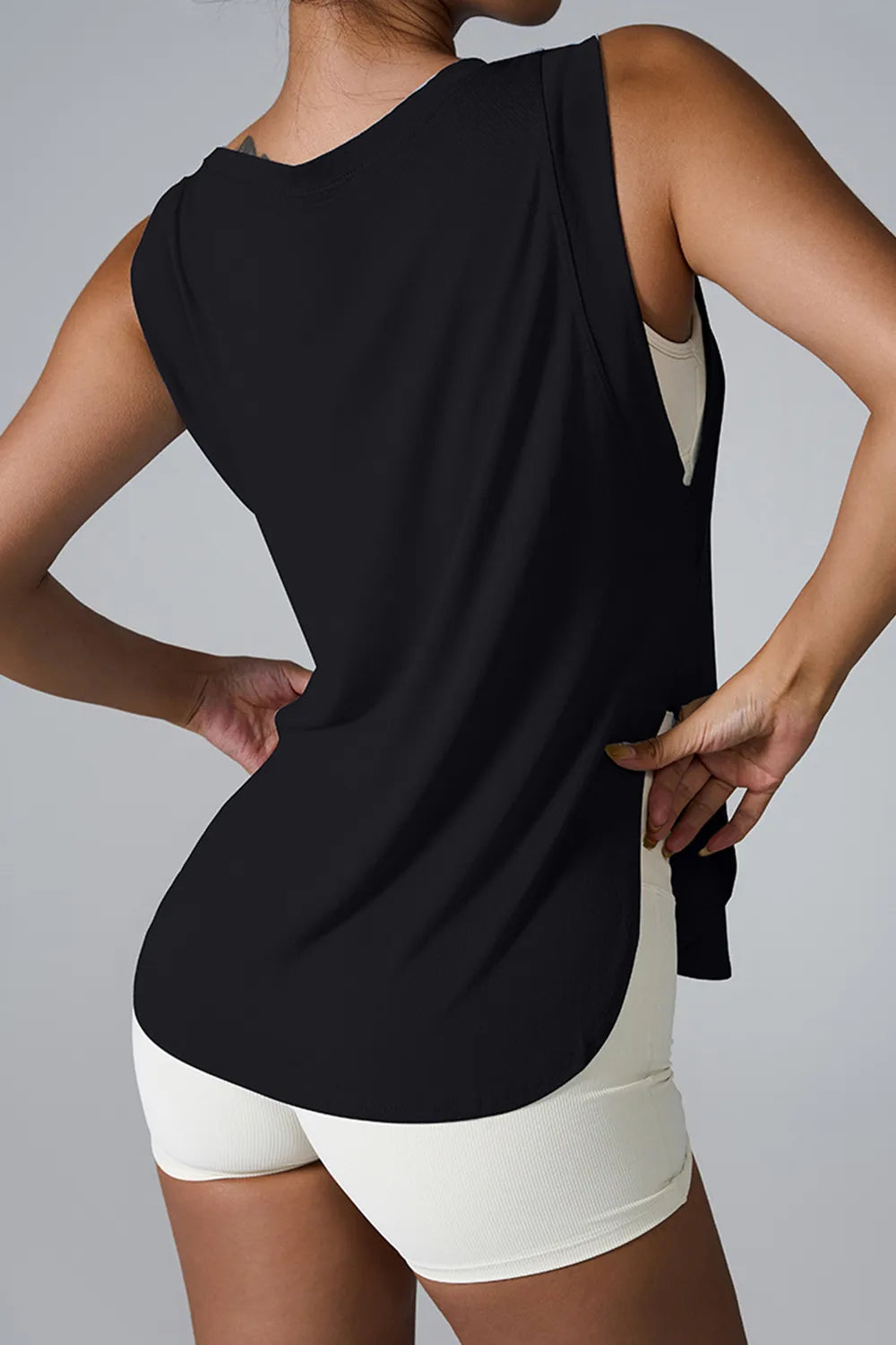 Slit Round Neck Active Tank (6)