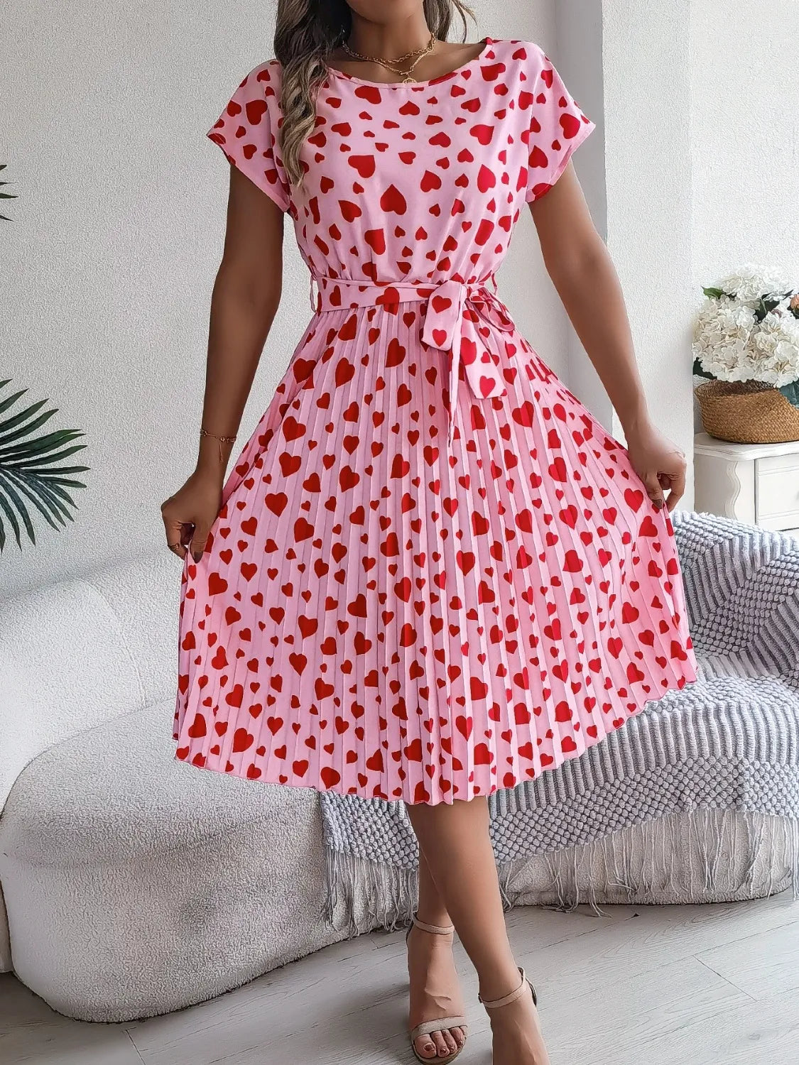 Heart Print Short Sleeve Tie Waist Dress (5)