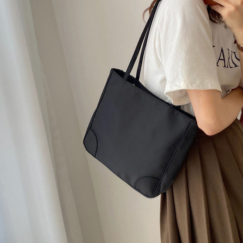 Oxford Cloth Large-capacity Minimalist Shoulder Bag photo 5