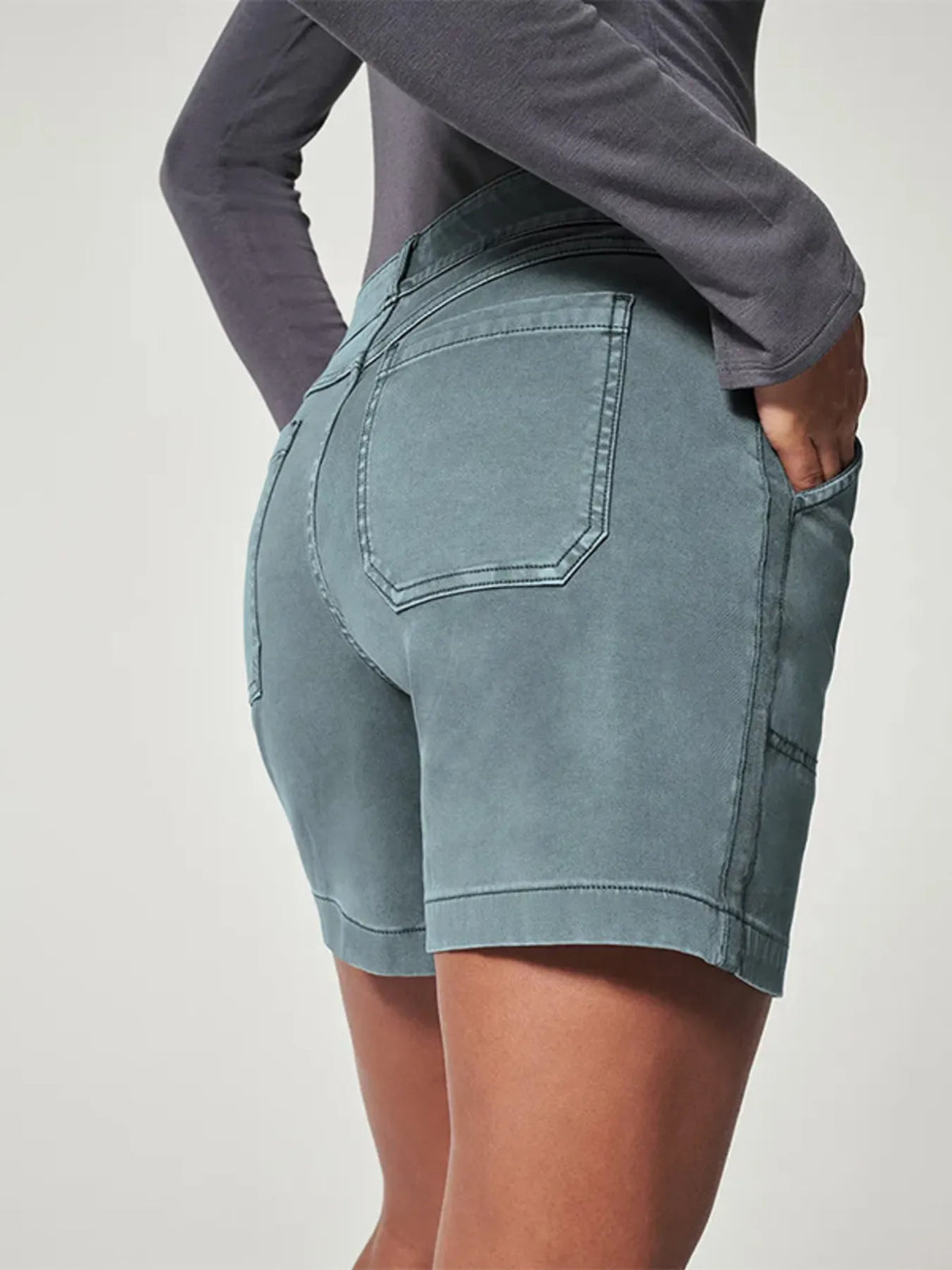 Full Size Vintage Washed Denim Shorts Pockets Plus (2)