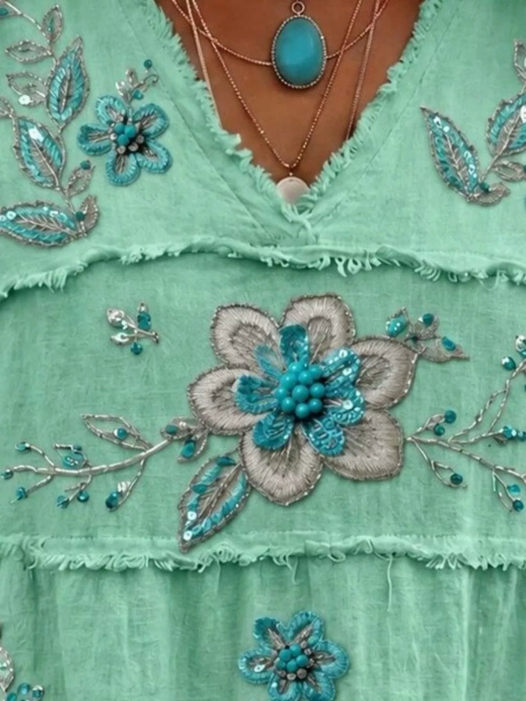 Full Size Floral Raw Hem V-neck Blouse Plus (4)