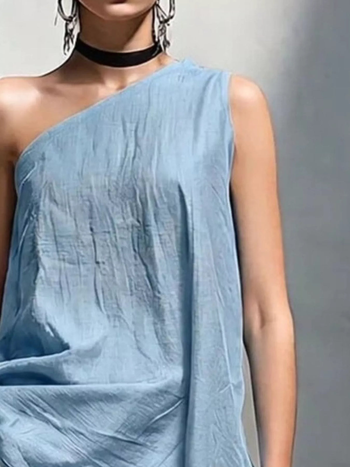 Full Size Asymmetrical One-shoulder Sleeveless Top Plus (2)