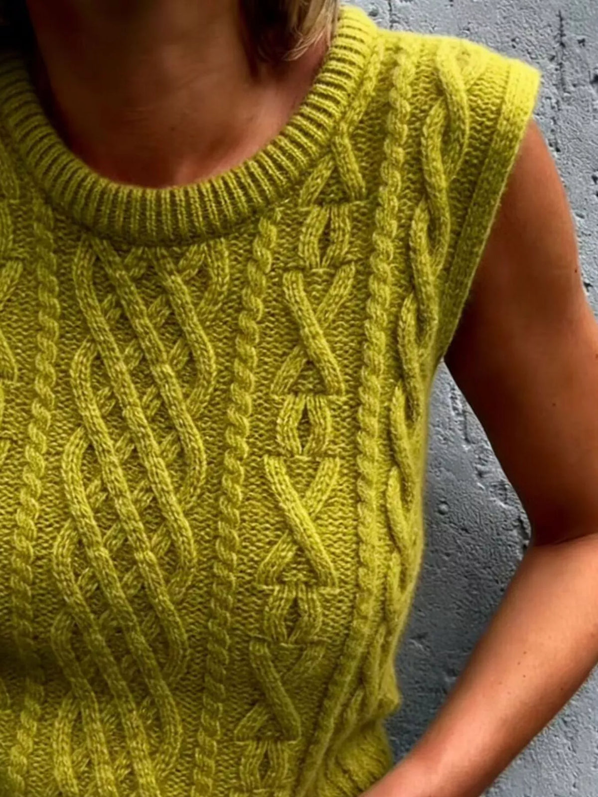Cable Knit Sweater Vest (6)