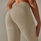 Seamless Peach Hip Breathable Sports Yoga Pants photo 7