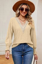 Eyelet V-neck Flounce Sleeve T-shirt (11)