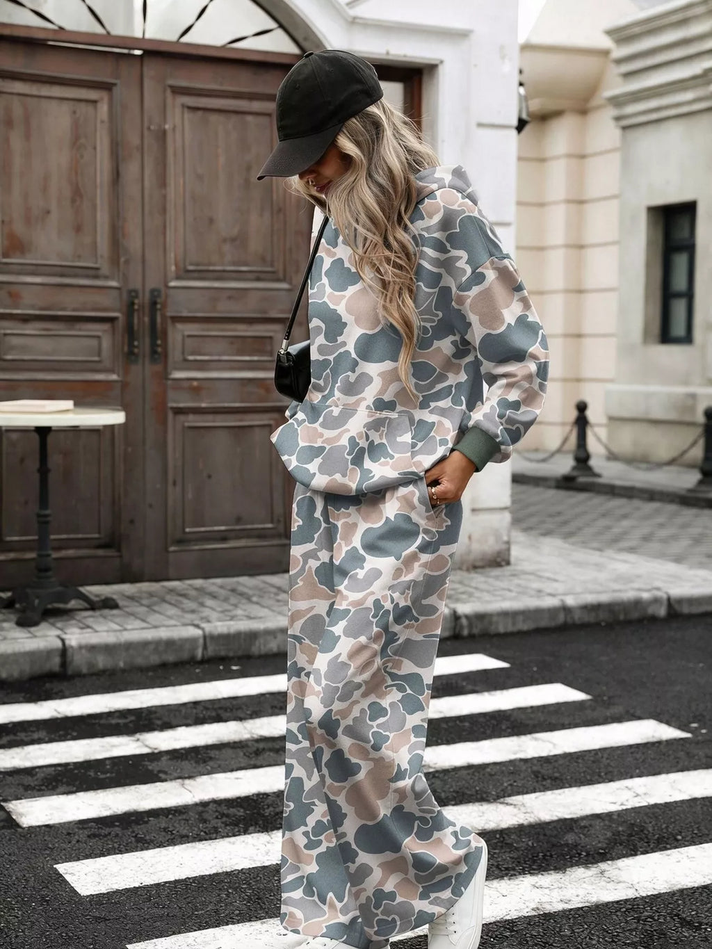 Printed Long Sleeve Hoodie Pants Set (22)