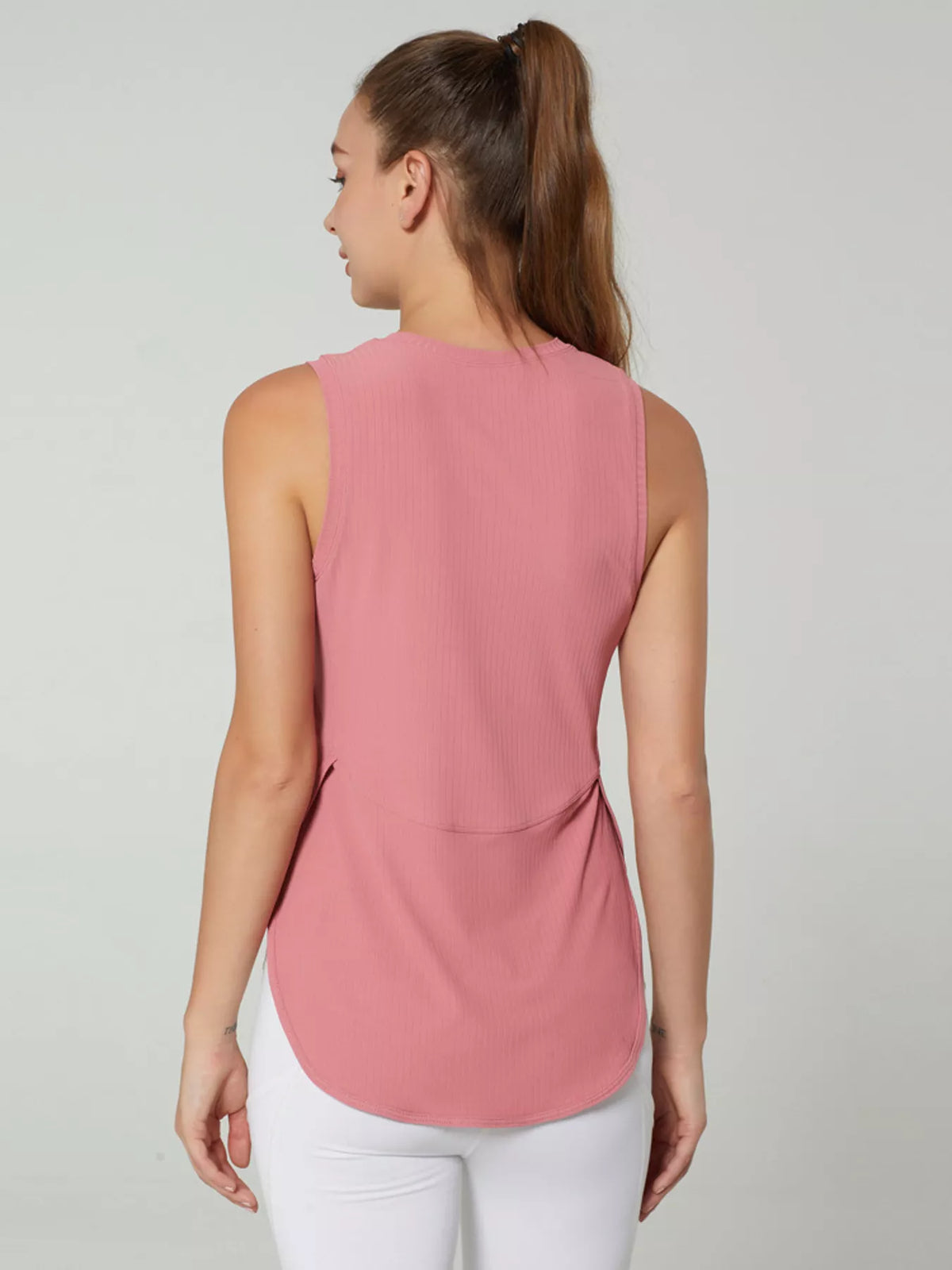 Lightweight Ribbed Active Tank (16)