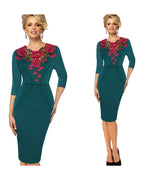 Elegant Boutique Lace Dress photo 4