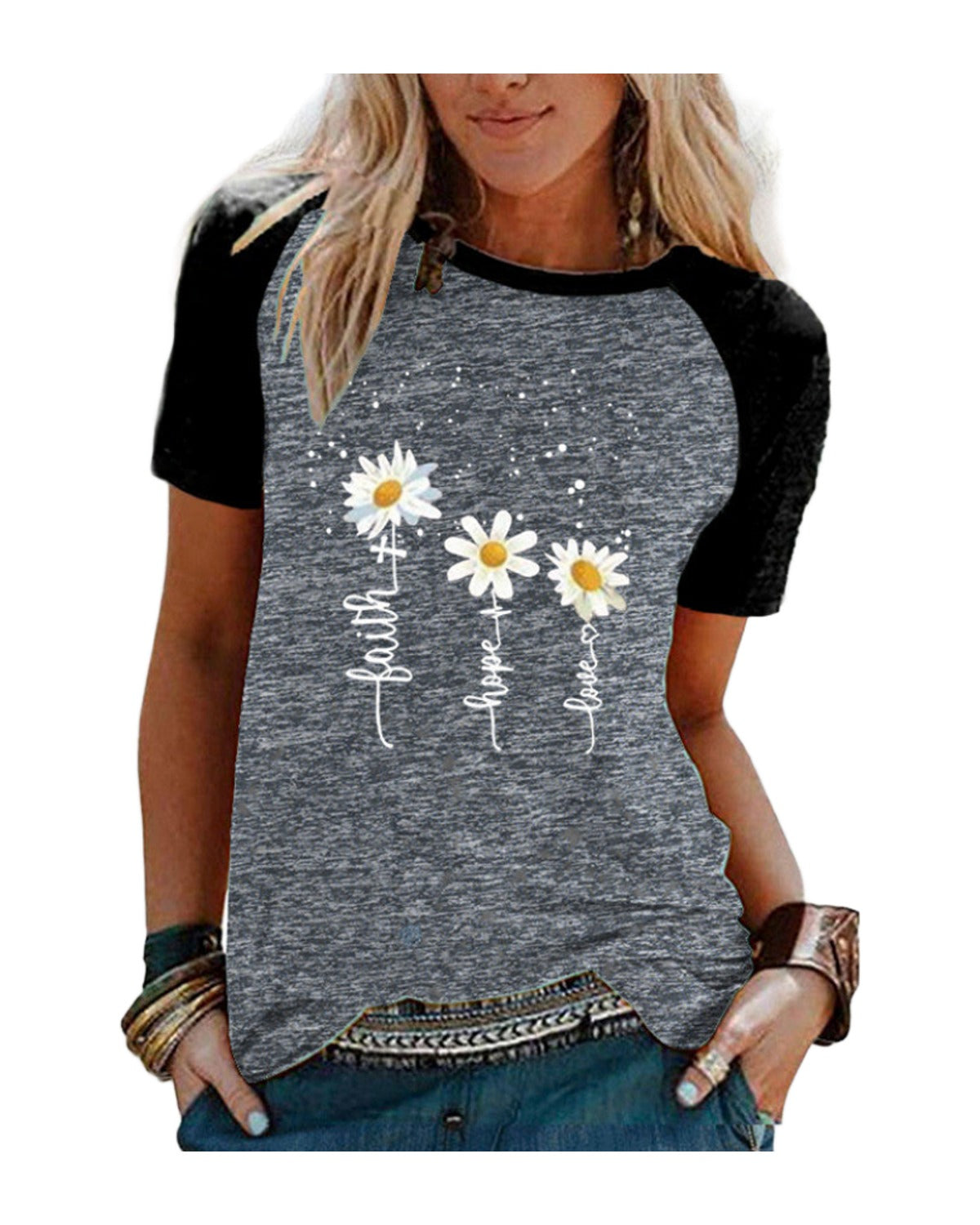 Three Little Daisies Print Short-sleeved T-shirt photo 4