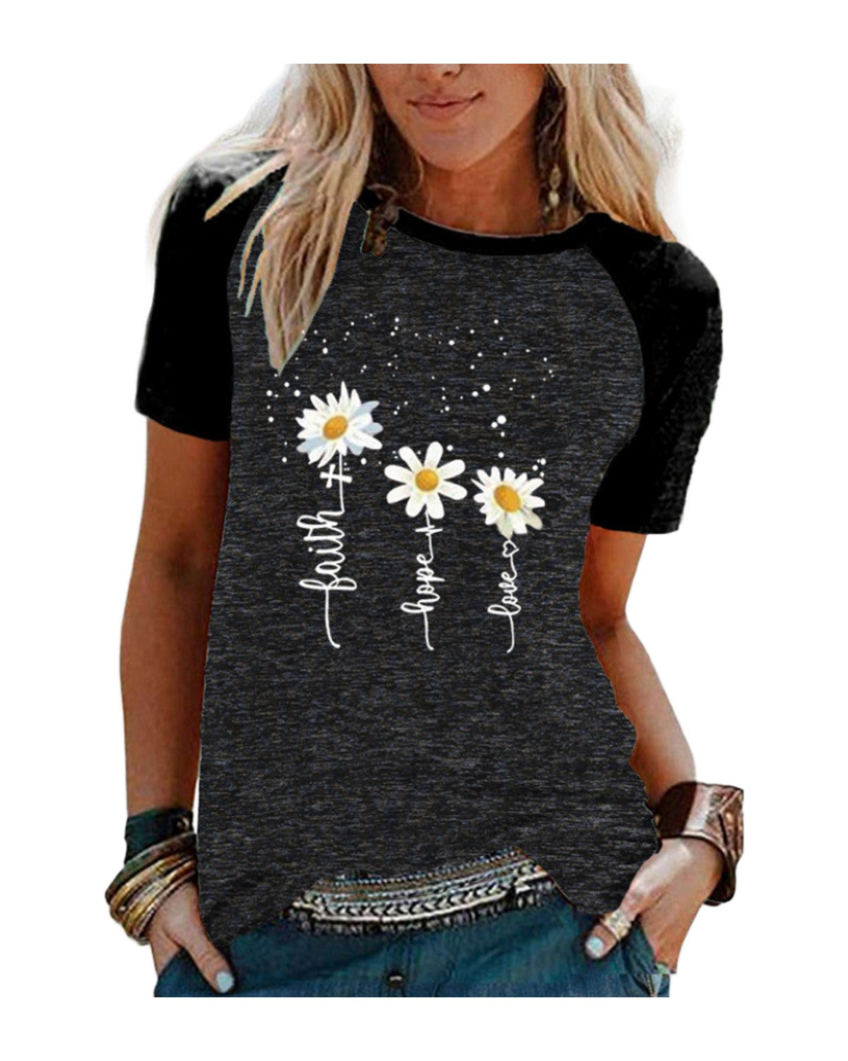Three Little Daisies Print Short-sleeved T-shirt photo 5