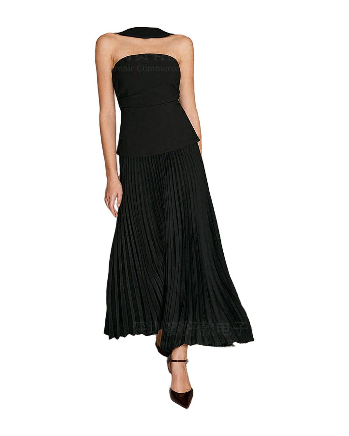 Sophisticated Slim Halter Dress photo 3