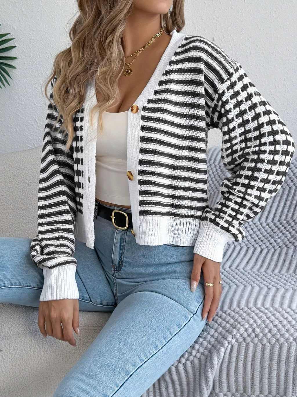 Striped Button-up Cropped Cardigan (7)