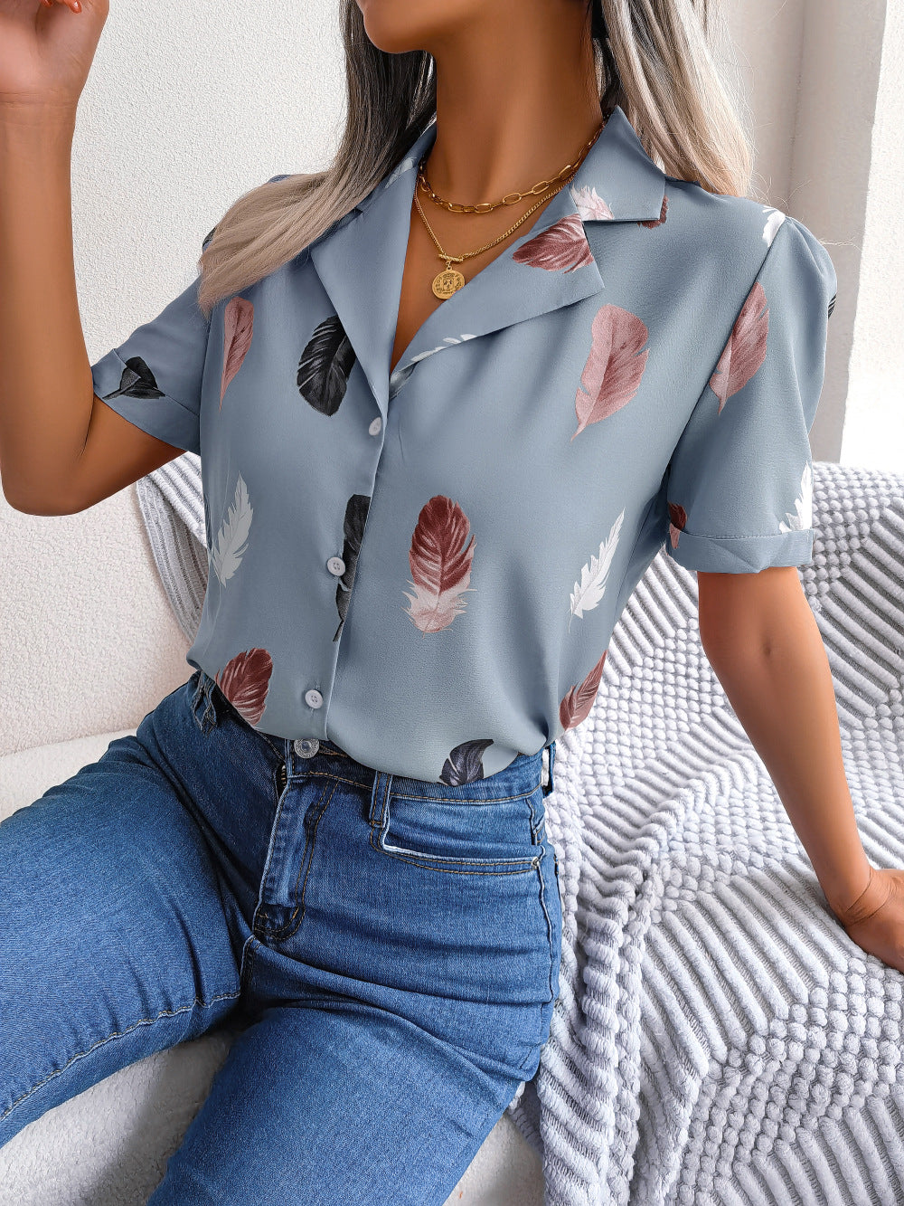 Feather Print Lapel Collar Puff Sleeve Shirt (5)