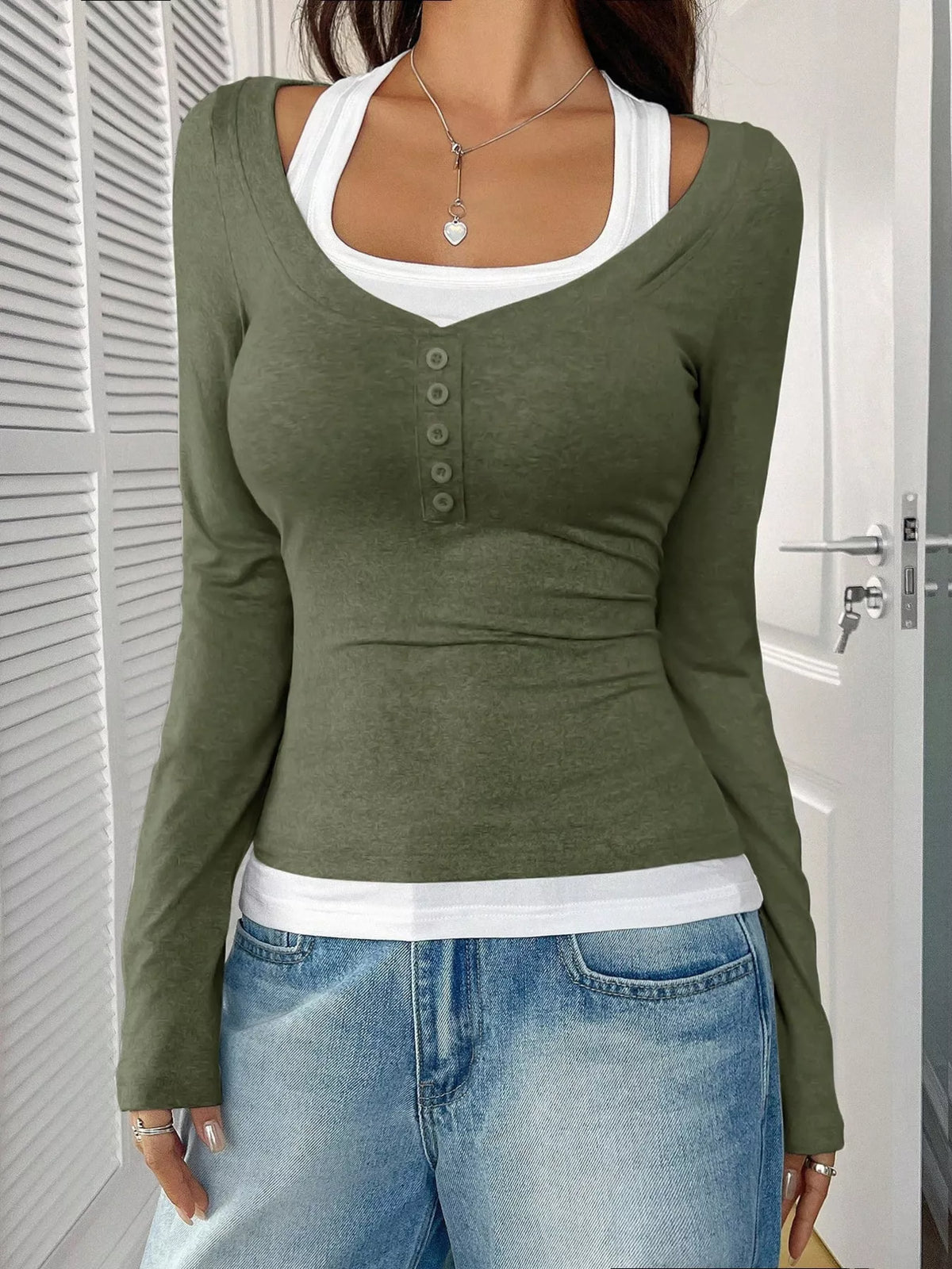 Scoop Neck Long Sleeve Fake Two-piece T-shirt (9)
