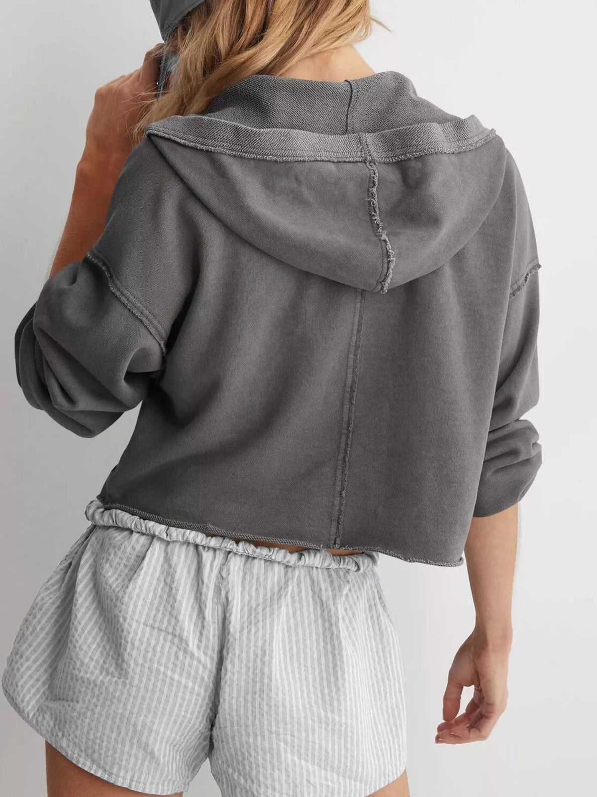 Exposed Seam Dropped Shoulder Hoodie (19)