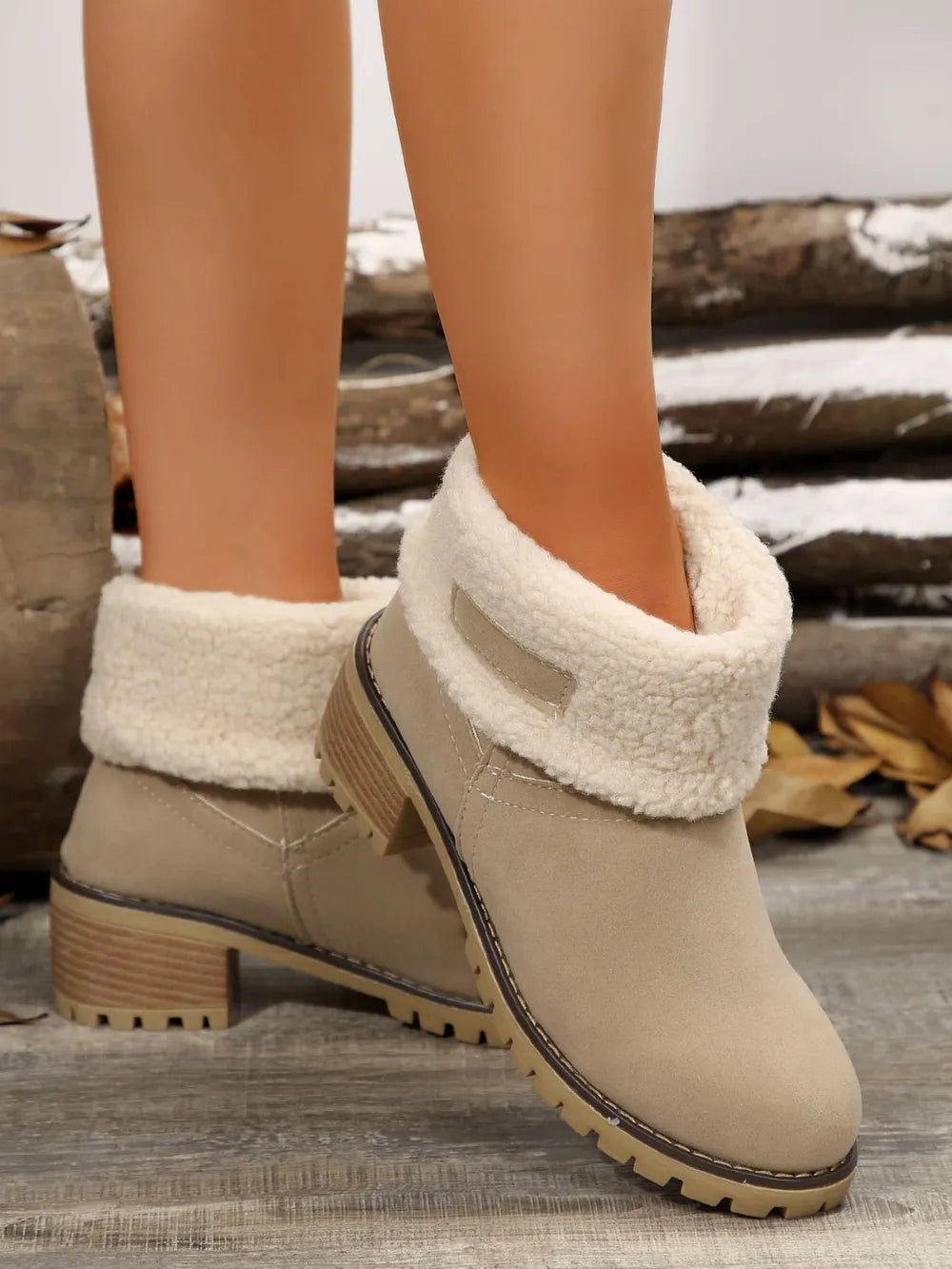 Thermal Fuzzy Block Heel Boots (26)