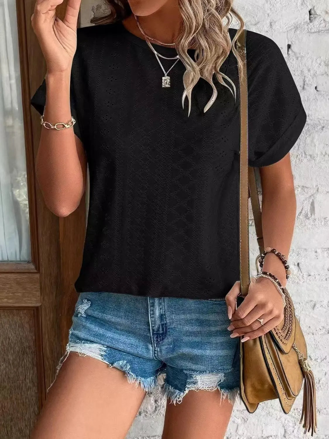 Eyelet Round Neck Short Sleeve T-shirt (2)