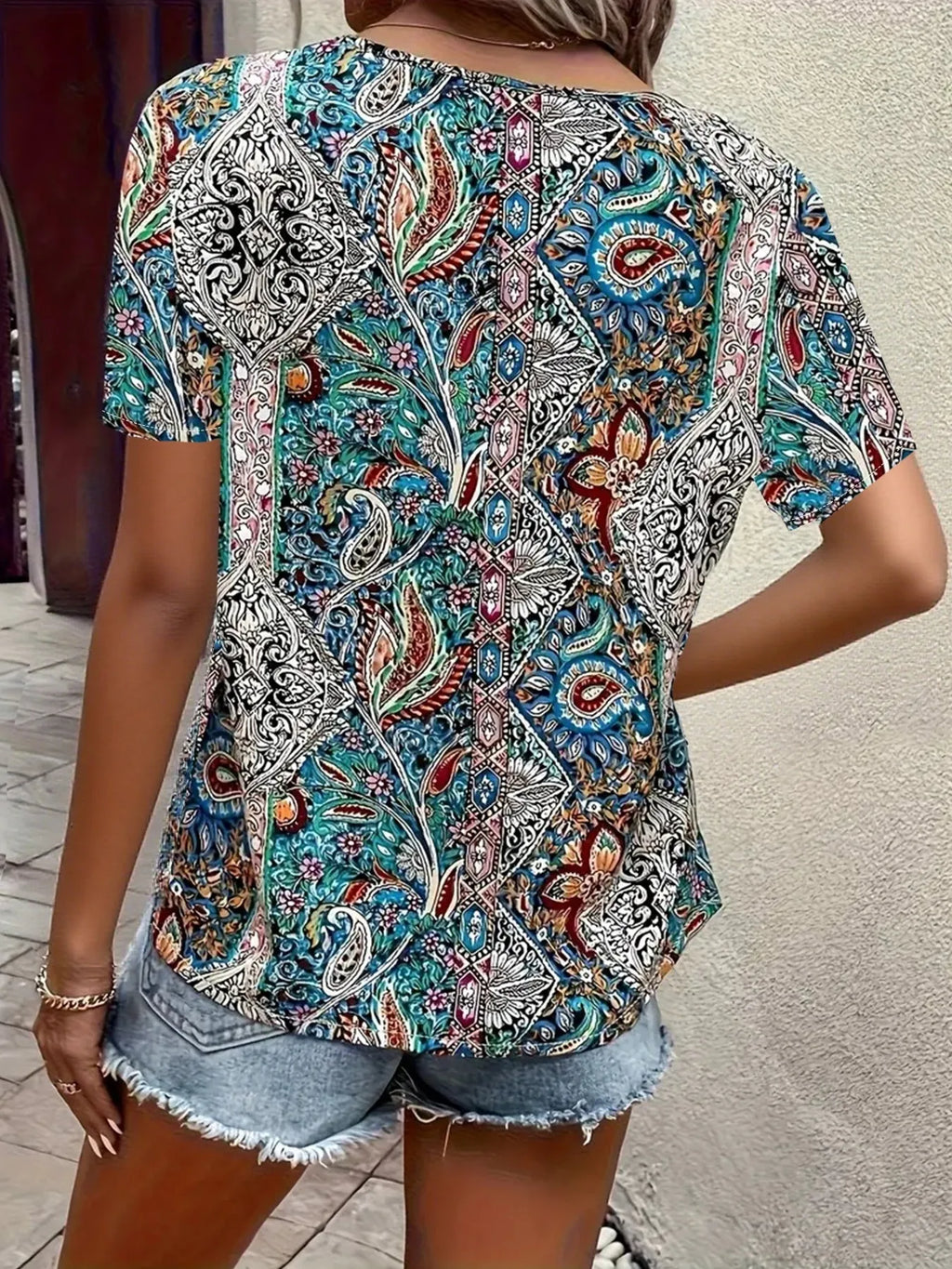 Bohemian Paisley Print V-neck Short Sleeve T-shirt (5)