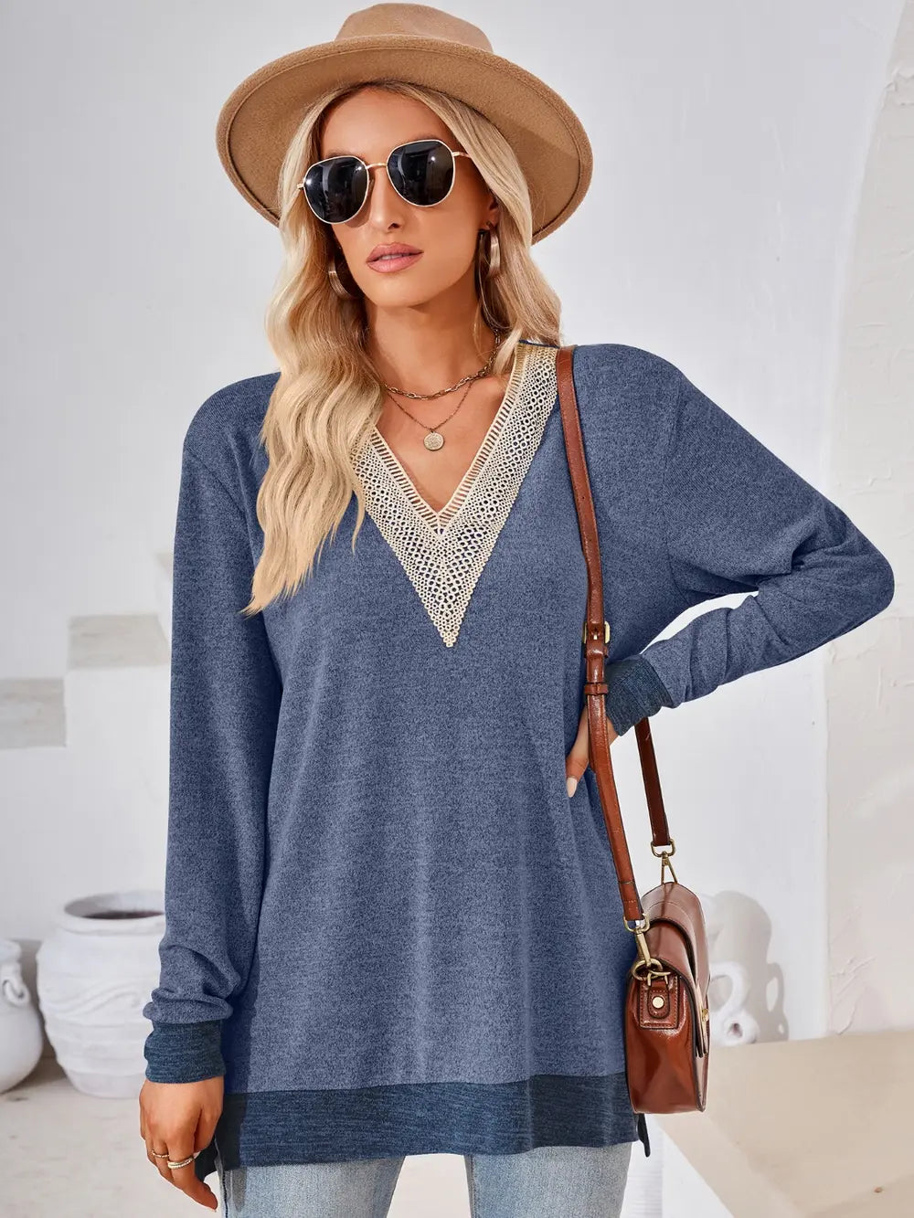 Crochet Contrast V-neck Long Sleeve Slit T-shirt (4)