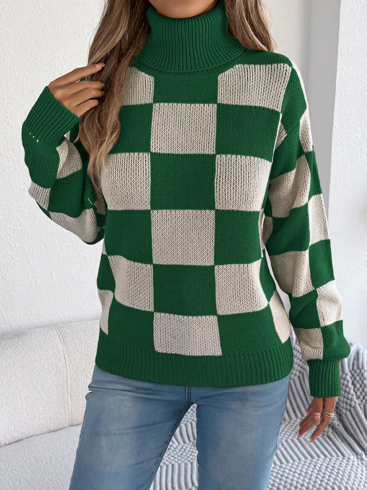 Checkered Turtleneck Long Sleeve Sweater (2)