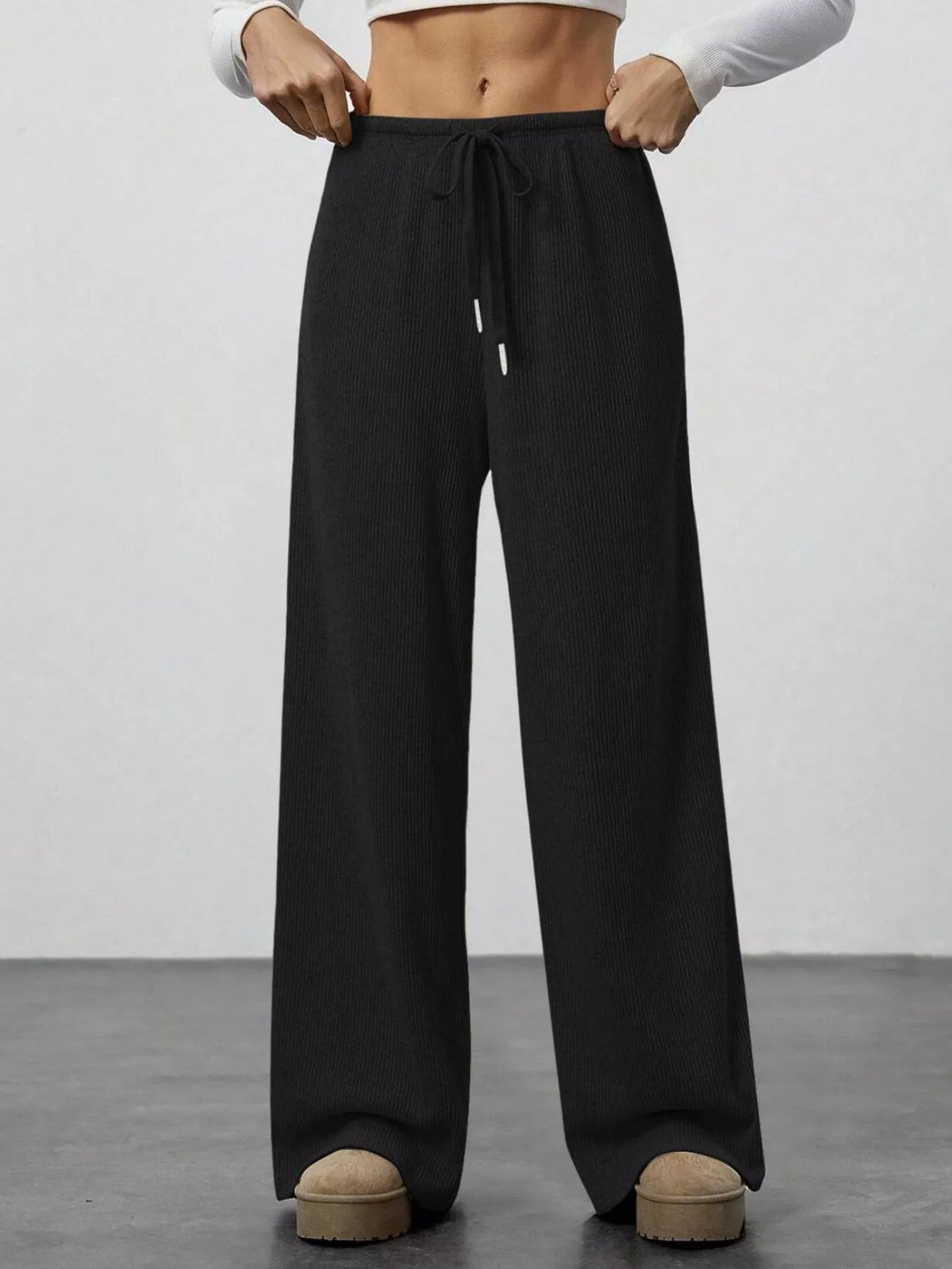 Relaxed Fit Wide Leg Pants (16)