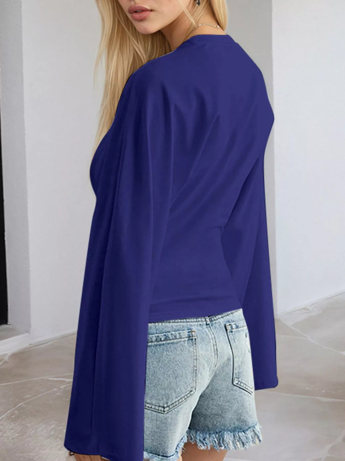 Full Size Long Sleeve Fitted T-shirt Plus (20)