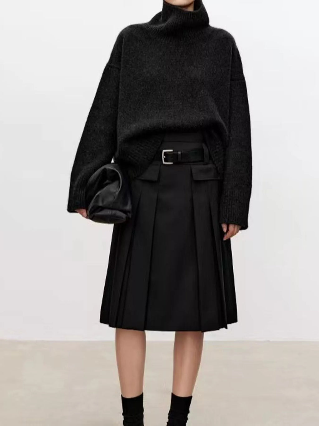 Oversized Turtleneck Wool Sweater (34)