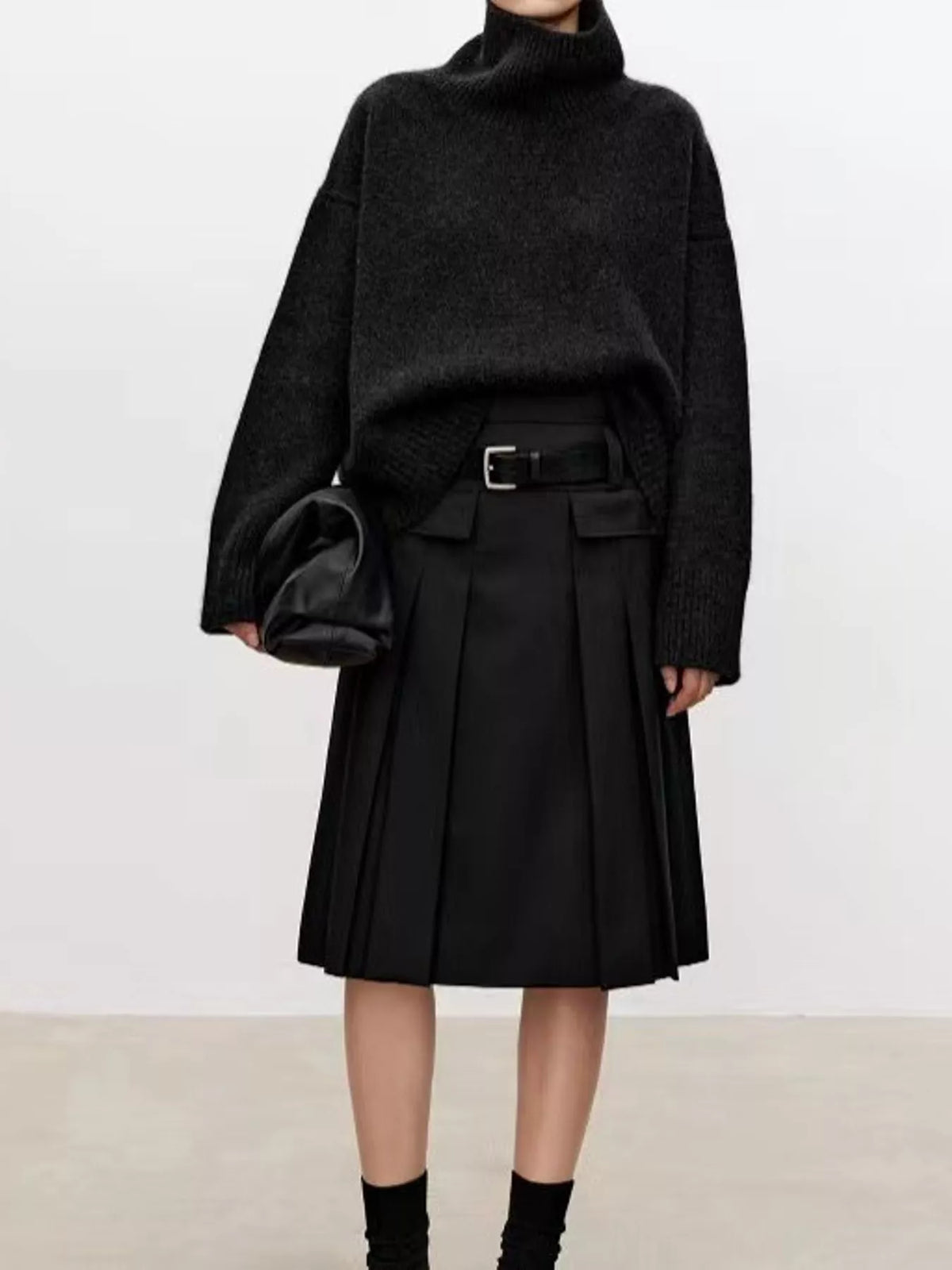 Oversized Turtleneck Wool Sweater (34)